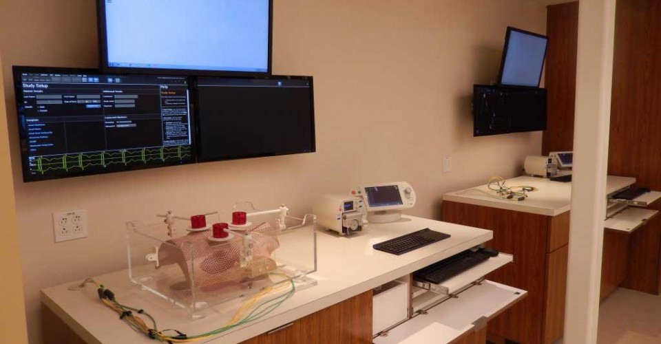 Medical Equipment Manufacturer – Demonstration Lab